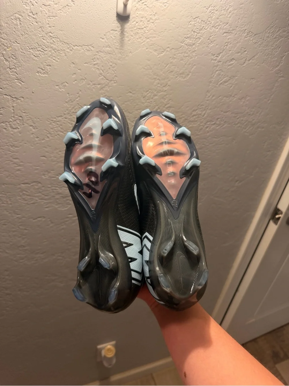 Nike sole bold modern